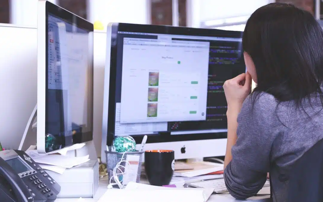 Working in France: 10 Tips For Finding a Job as a Foreigner
